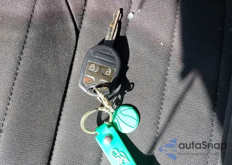 2013 Ford Mustang V6 z USA, uszkodzony, nr VIN 1ZVBP8AM3D5263609